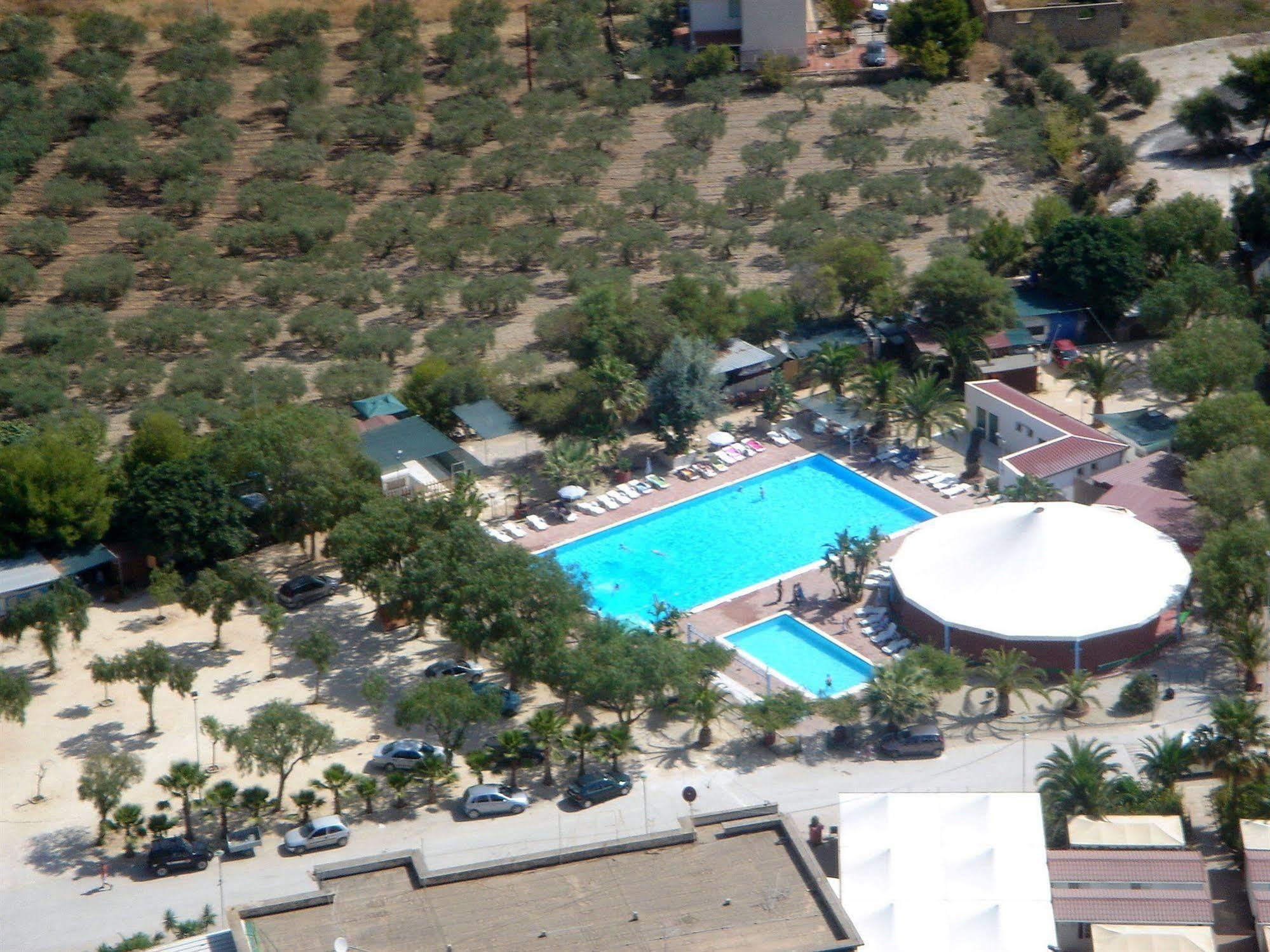 Kamemi Village & Camping Ribera Exterior foto